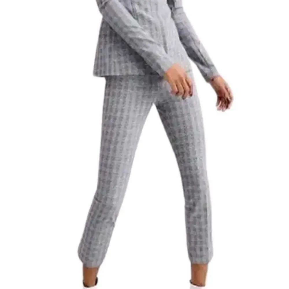 Theory Classic Gray Skinny Pants Cropped Plaid Size 12
